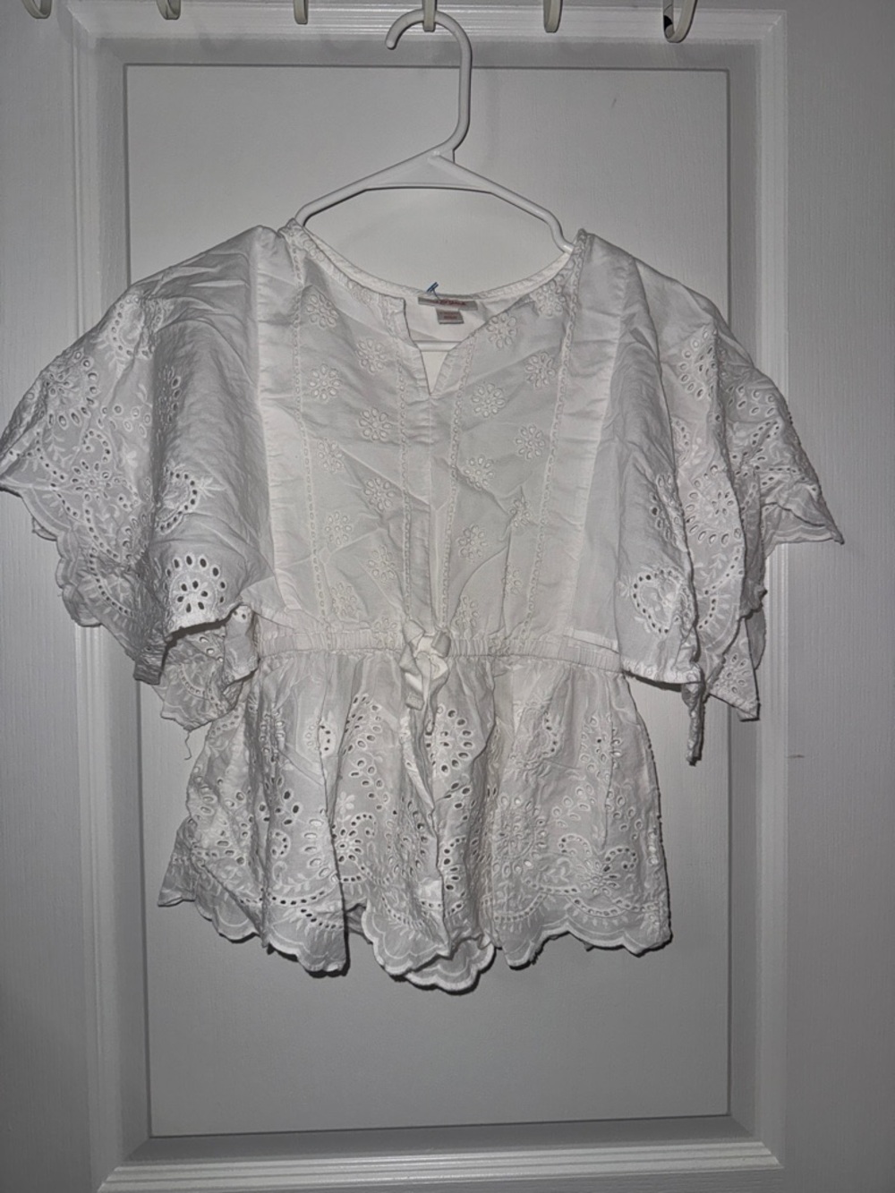 Cat & Jack White Eyelet Flutter Sleeve Blouse